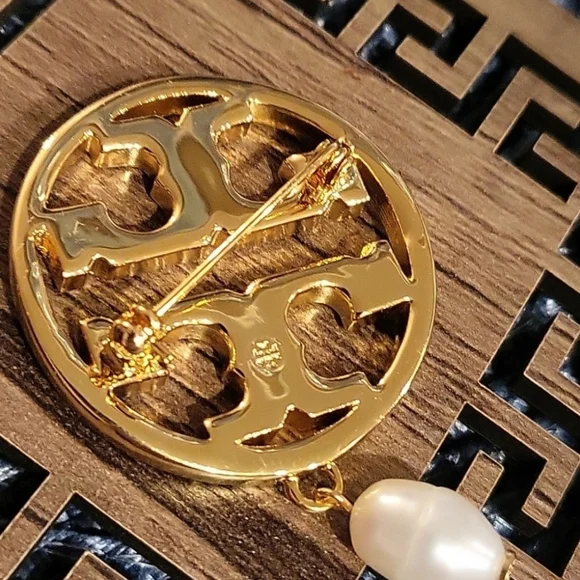 Tory Burch Gold and White Geometric Brooch - Picture 2 of 5